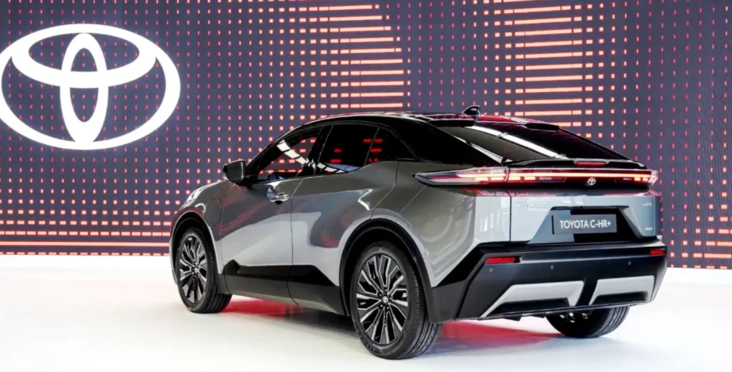 Toyota C-HR+