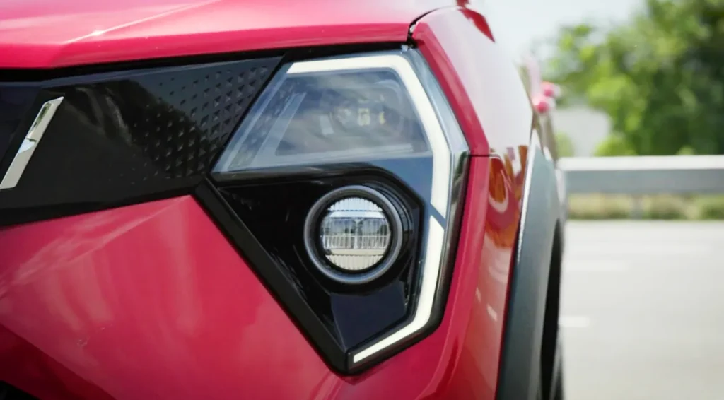 Mahindra XUV 3XO