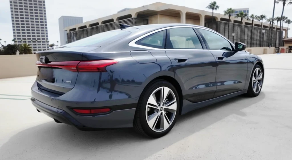 AudiA6Sportbacke‑tron