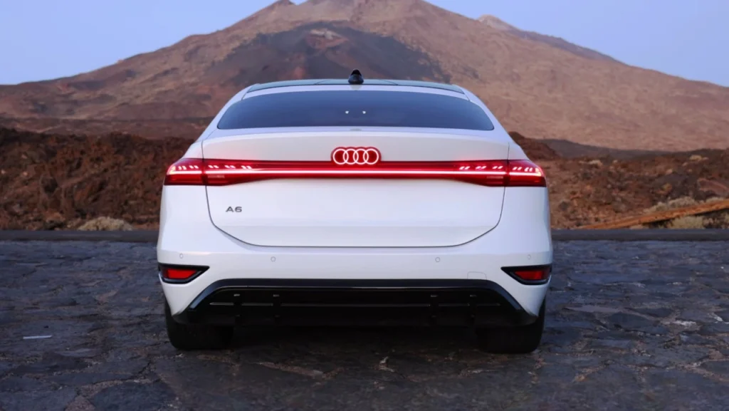 AudiA6Sportbacke‑tron