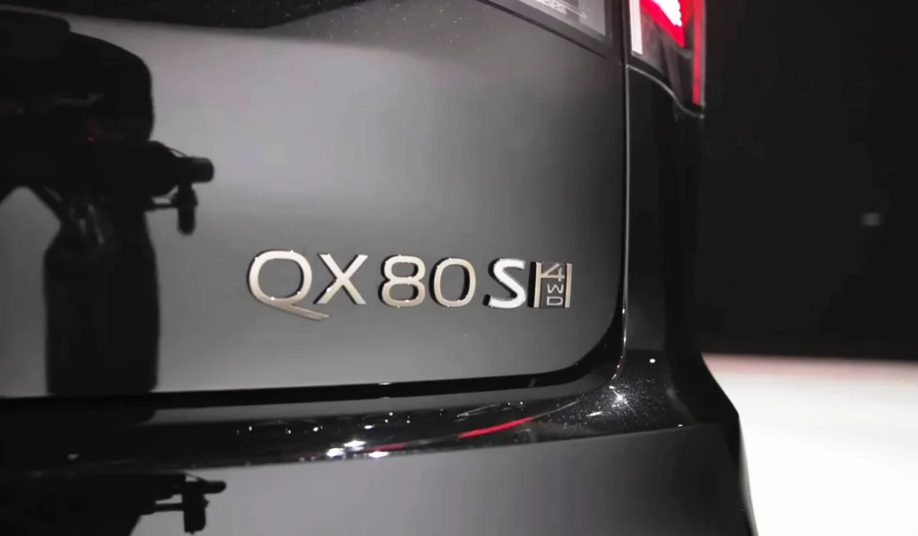 Infiniti QX80