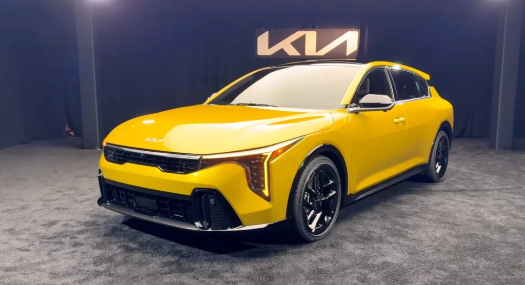KiaK4Hatchback