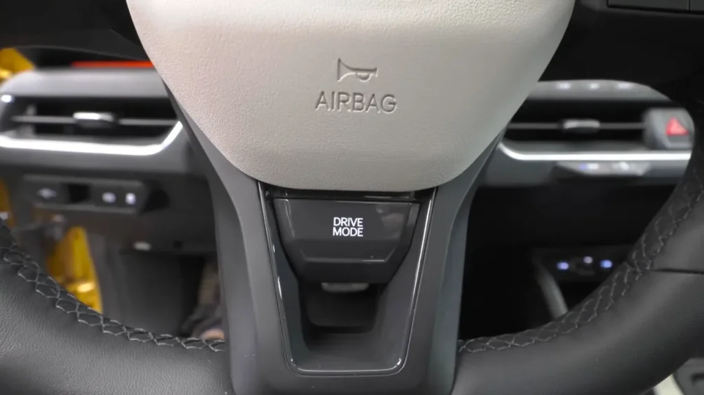 KiaK4Hatchback