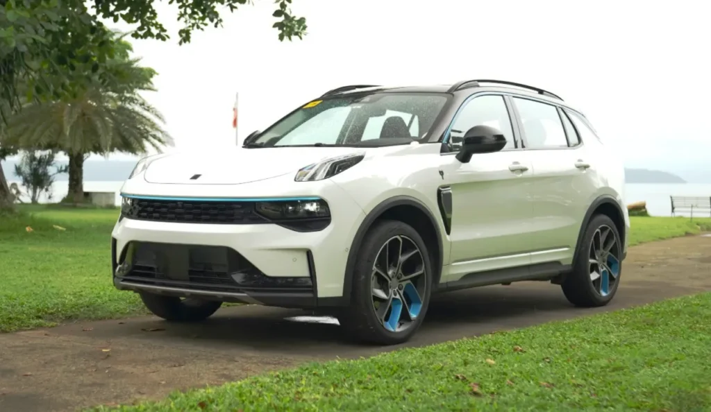 Lynk & Co 01