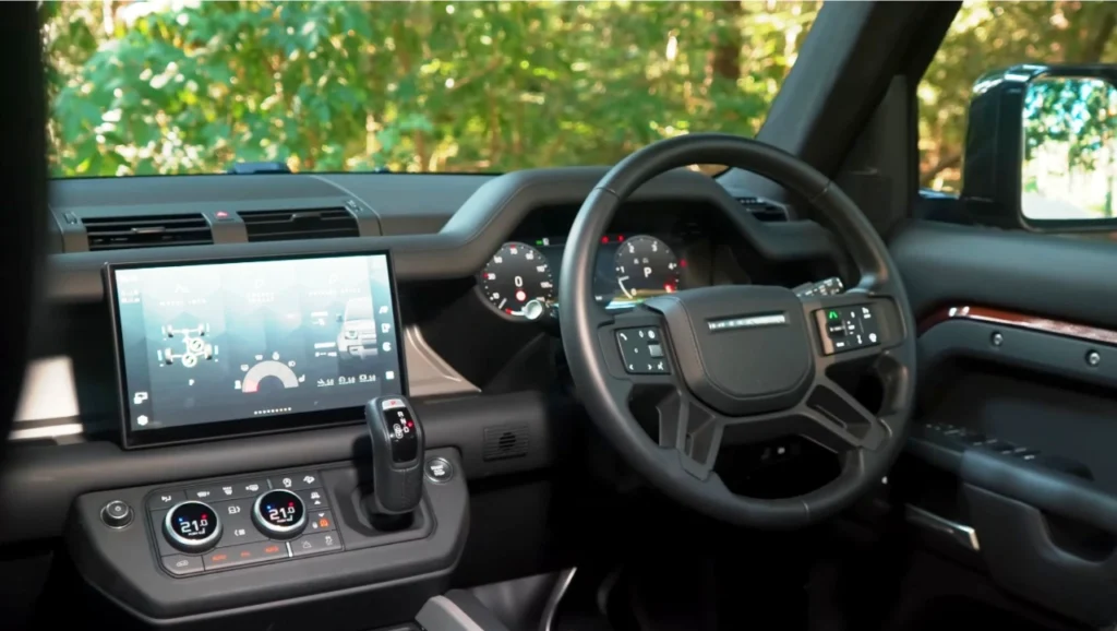 2026LandRoverDefender