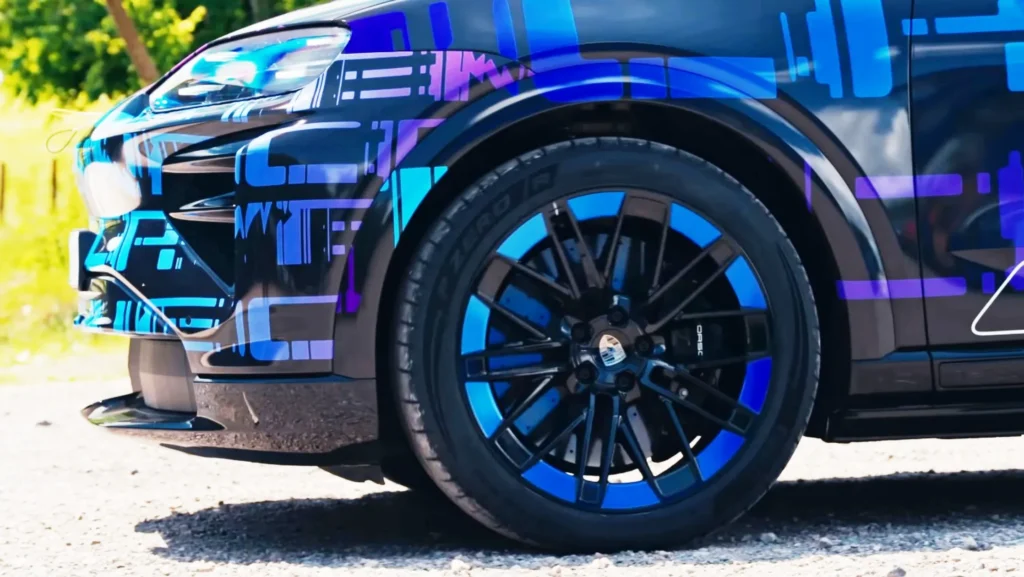 Porsche Cayenne Turbo Electric