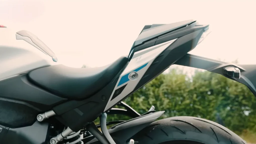 SuzukiGSXS1000