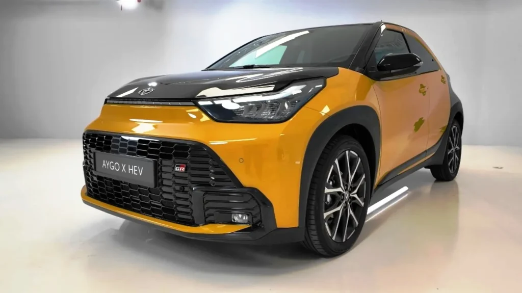ToyotaAygoXHybrid 