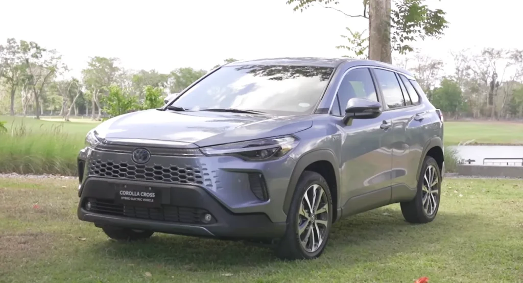 ToyotaCorollaCrossHybrid