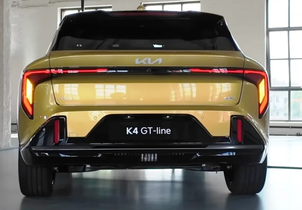 Kia K4 
