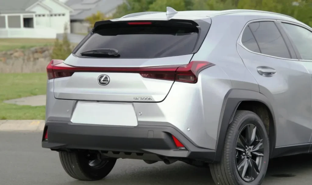 LexusUX300h