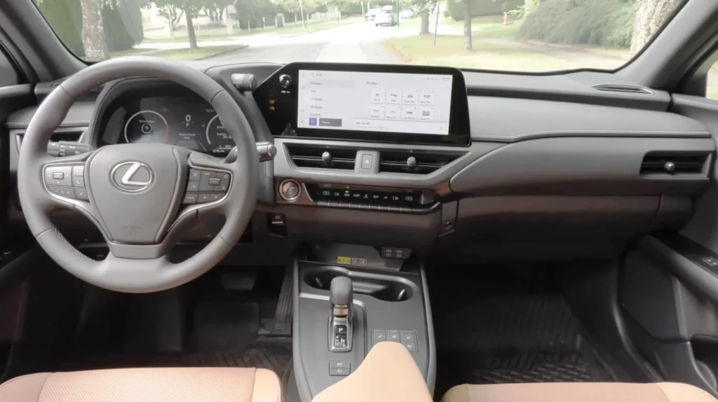 LexusUX300h
