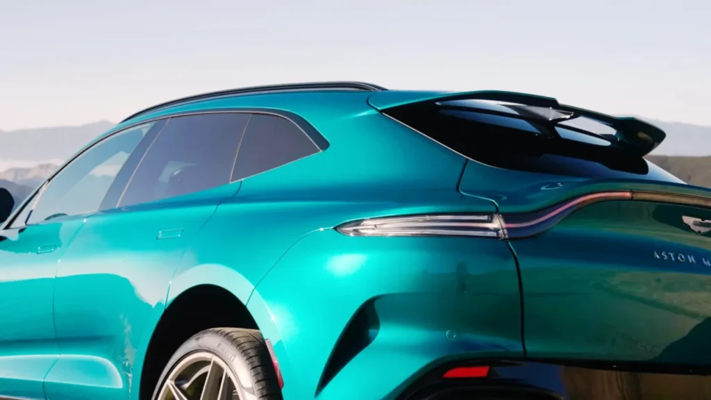 AstonMartinDBXS