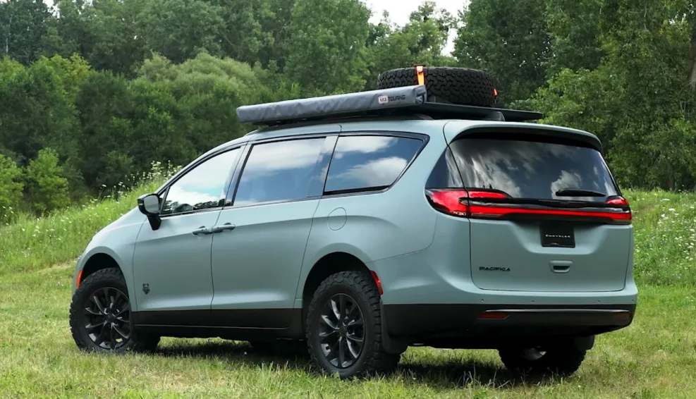 ChryslerPacificaGrizzly