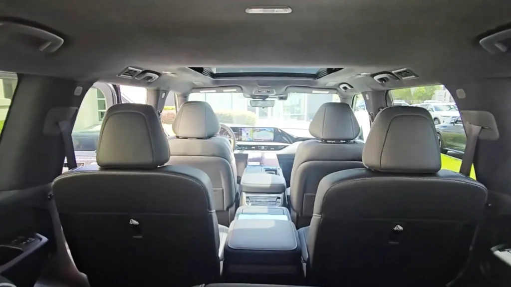 InfinitiQX8