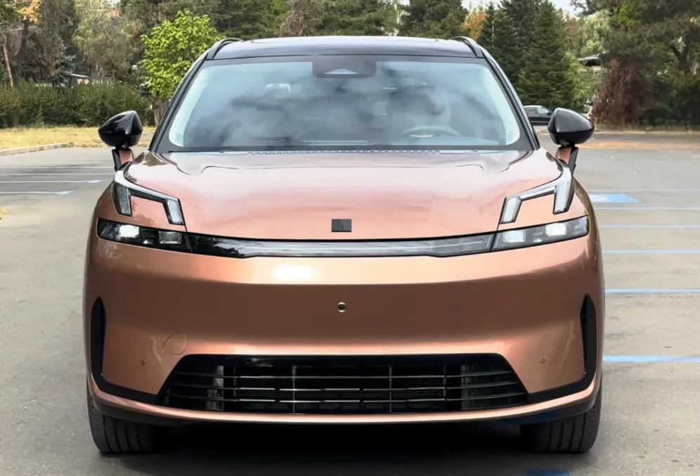 Lynk&Co08