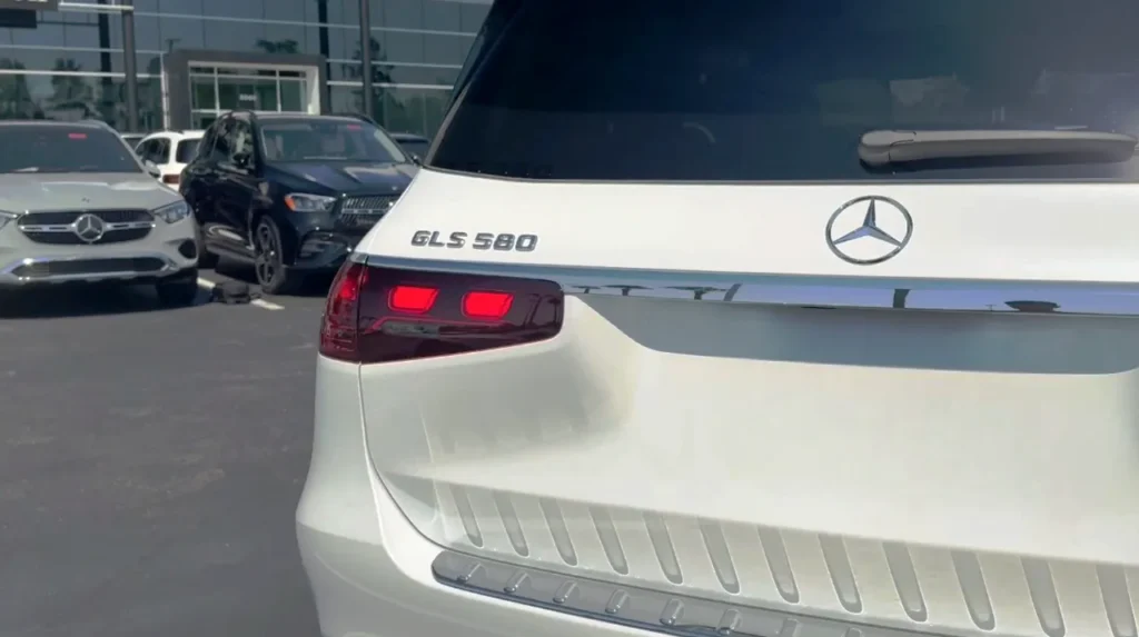 MercedesBenzGLS580