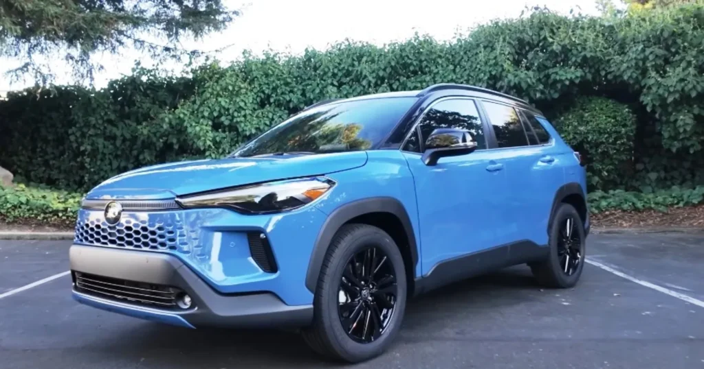 ToyotaCorollaCrossHybrid