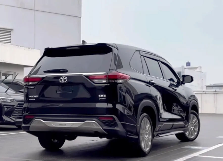 ToyotaInnovaZenix