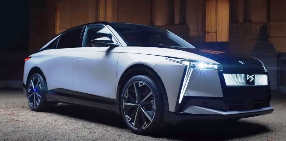 europe2025DSN°8luxuryelectric