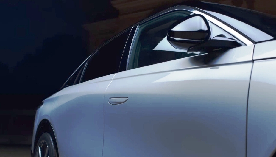 europe2025DSN°8luxuryelectric