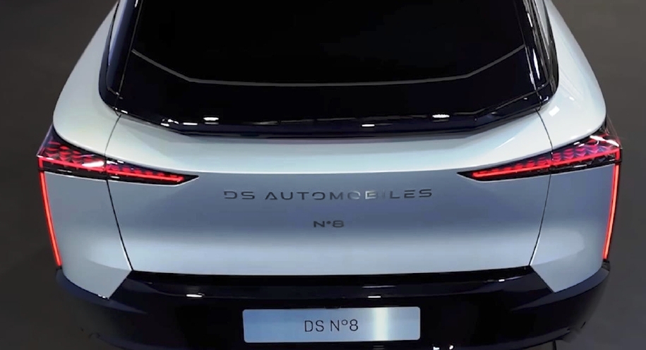 europe2025DSN°8luxuryelectric