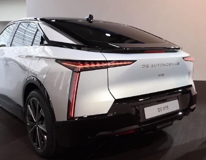 europe2025DSN°8luxuryelectric