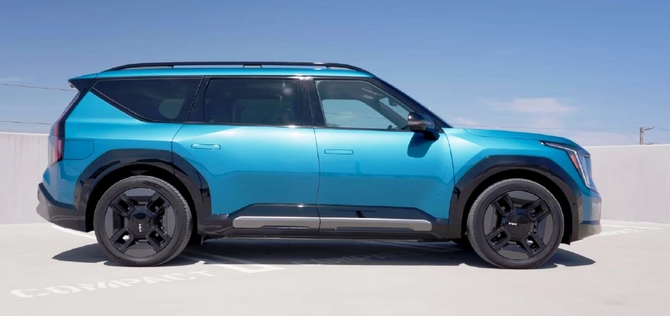 Kia EV9,Volvo EX90,VW ID Buzz Review2025