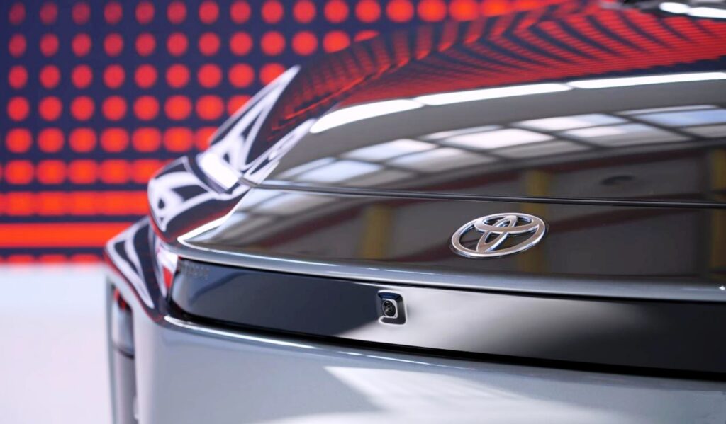 2025ToyotaC-HR+