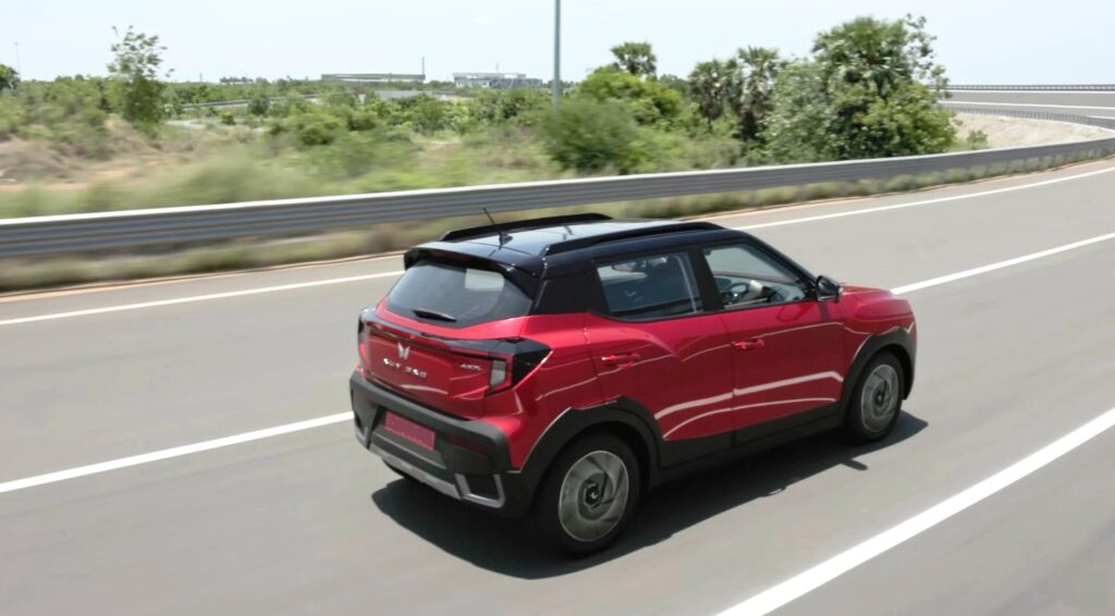 MahindraXUV3XOAustralianjuly2025