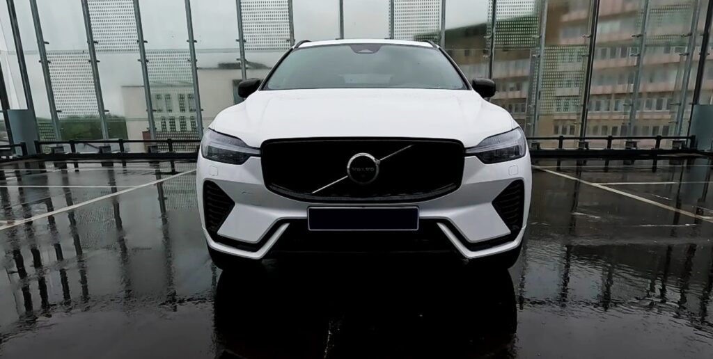 VolvoXC60Review2025SUV