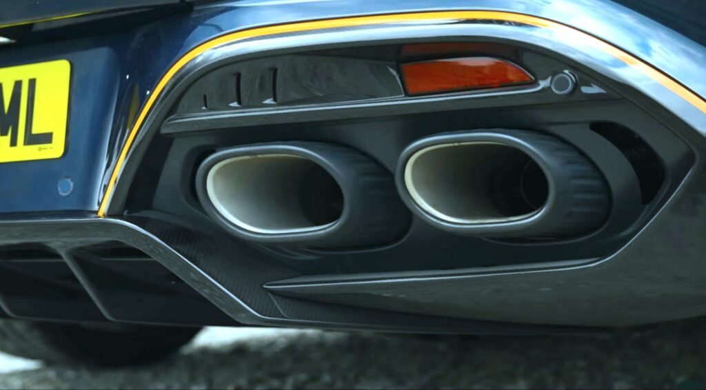 AstonMartinVanquishVolante2026