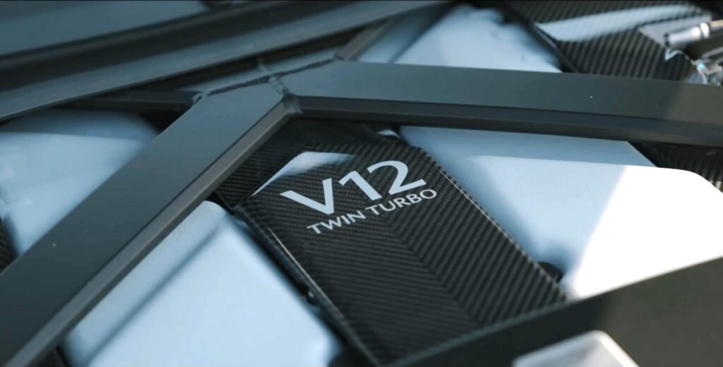 AstonMartinVanquishVolante2026