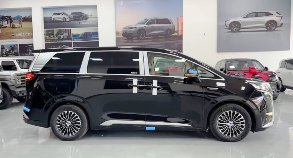DenzaD9ElectricMPV