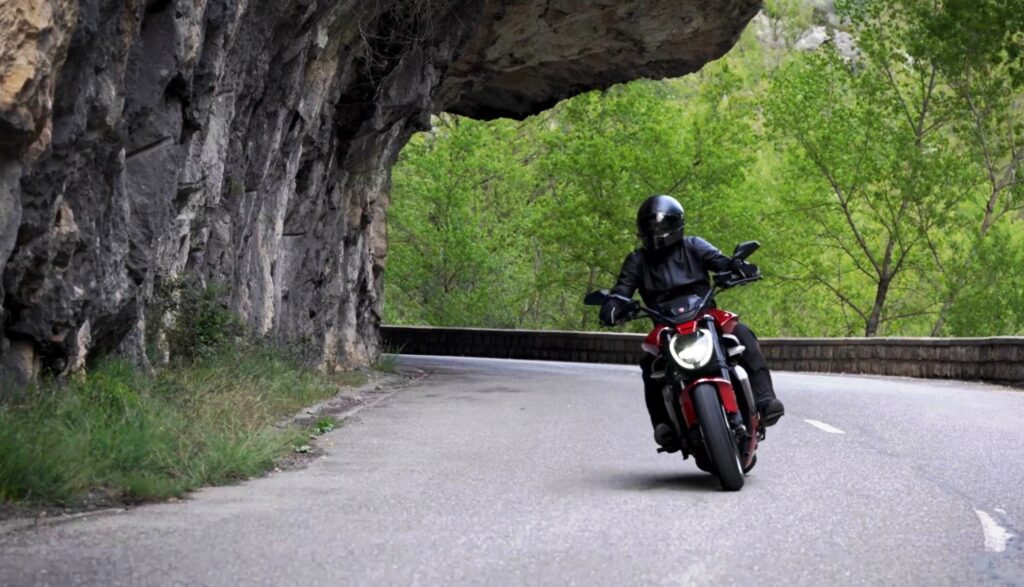 DucatiXDiavelV4Luxurycruiser