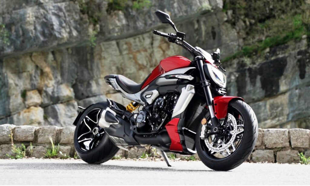 DucatiXDiavelV4Luxurycruiser