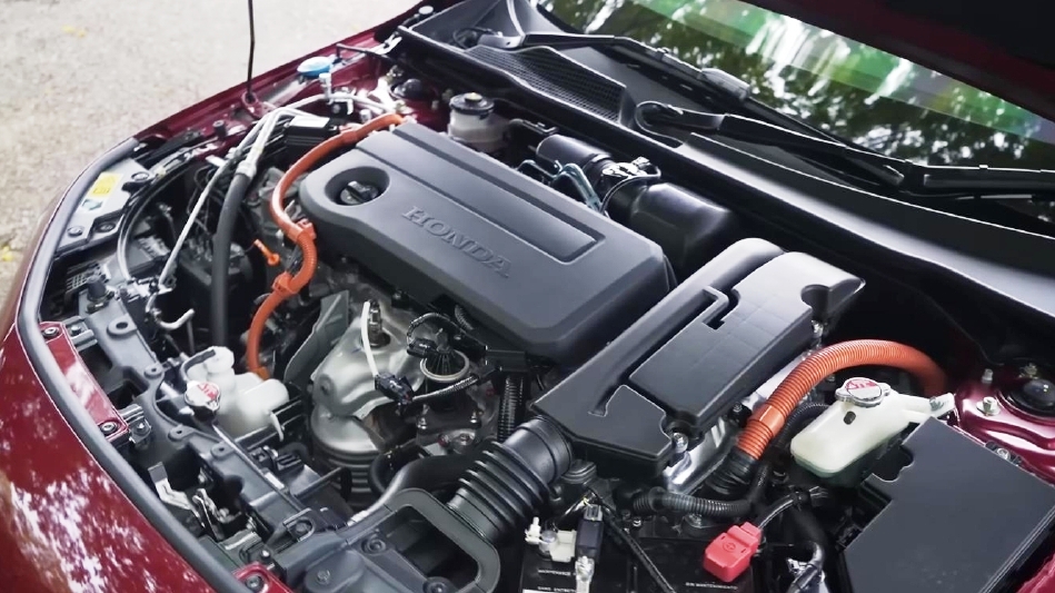 HyundaiElantraHybrid2025vsHonda CivicRSe:HEV