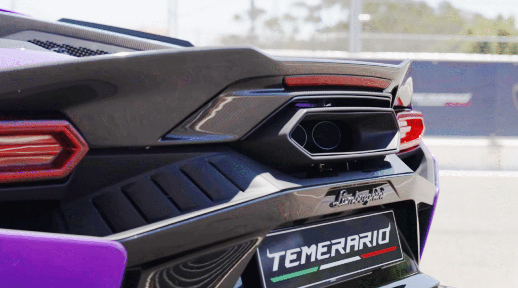 LamborghiniTemerarioHybridV8Supercar
