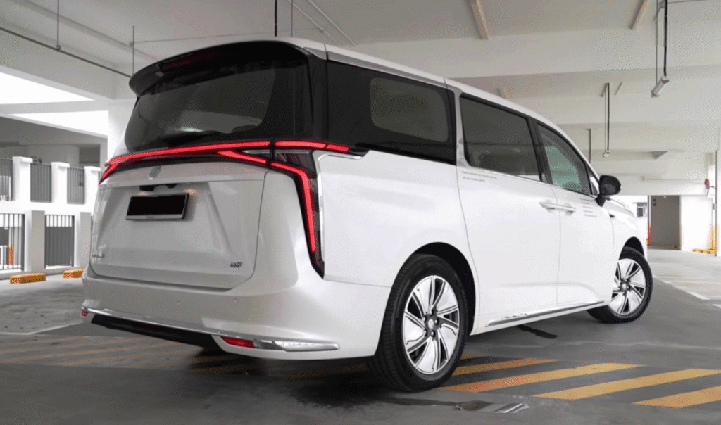 MGM9EV2025KiaCarnival