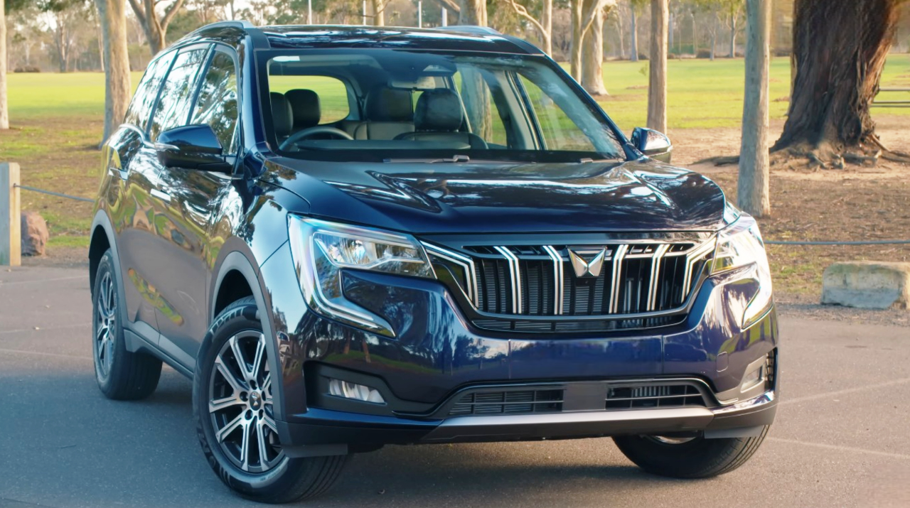 Mahindra XUV700 Best-Value new Seven-Seater Mahindra XUV700