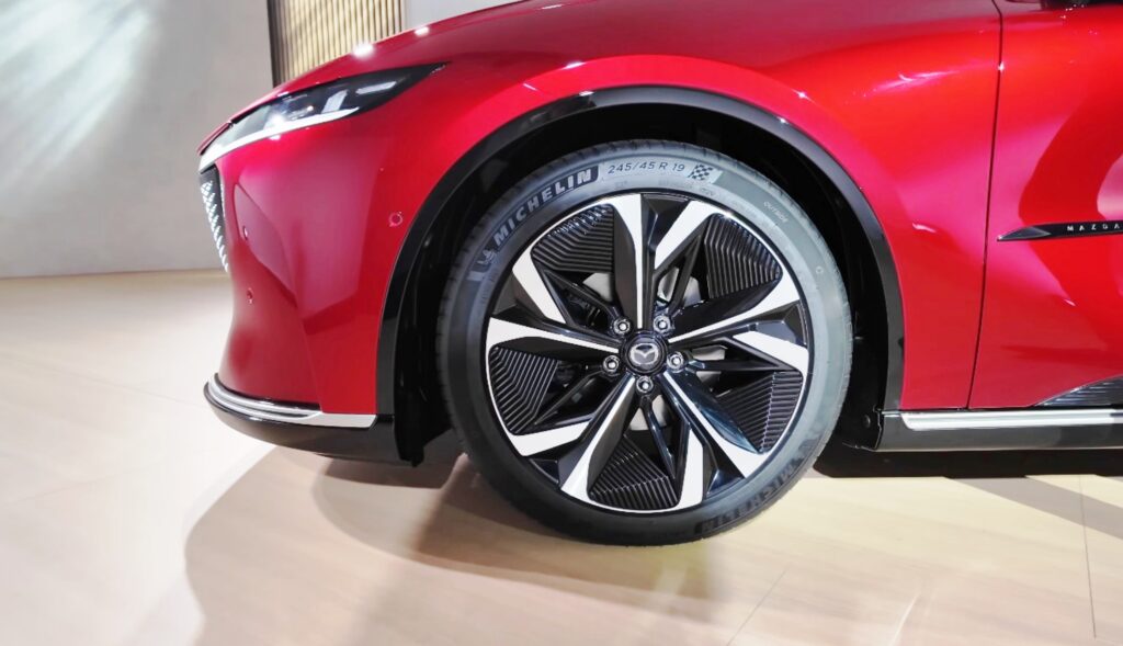 2026Mazda6eNewElectricEvolution