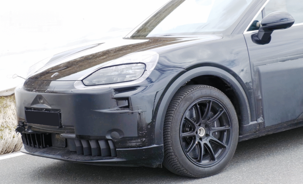 PorscheCayenneEVelectrifiedluxurySUV