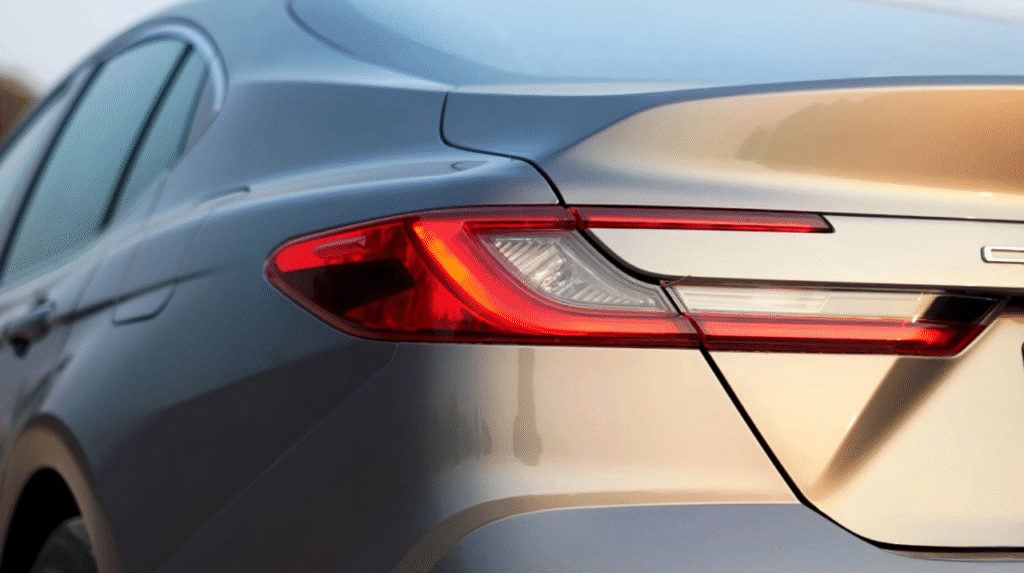ToyotaCamry2025hybridsedan