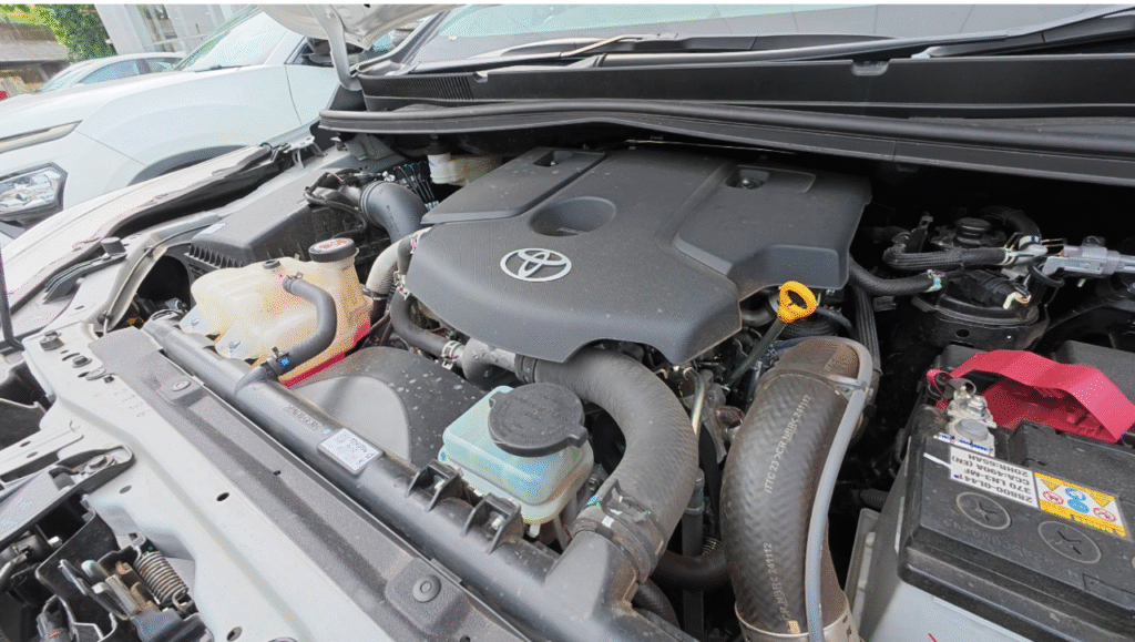 Kia Carens Clavisvs Toyota Innova Crysta