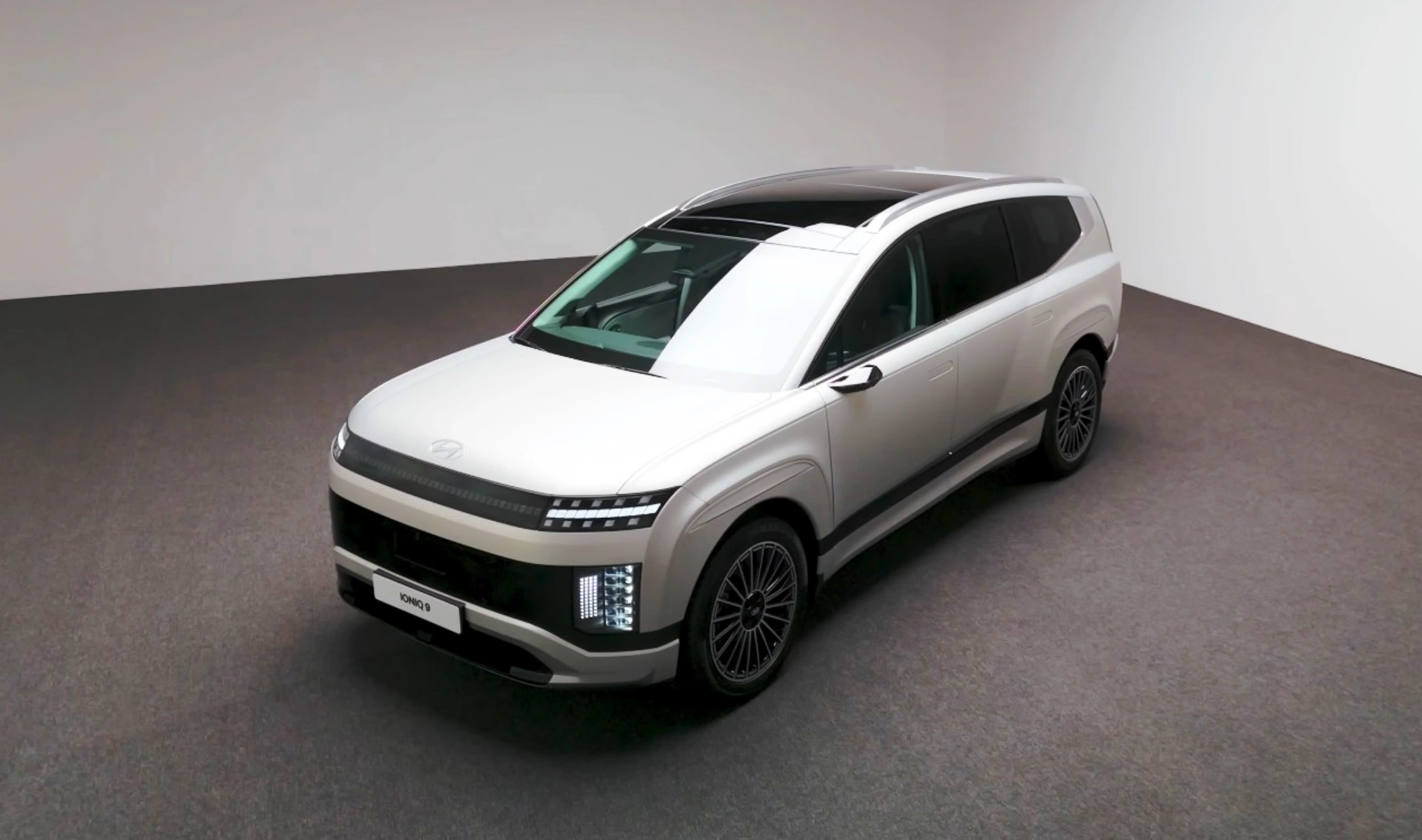 HyundaiIONIQ9ElectricSUV