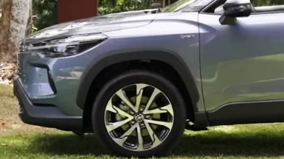 ToyotaCorollaCrossHybrid
