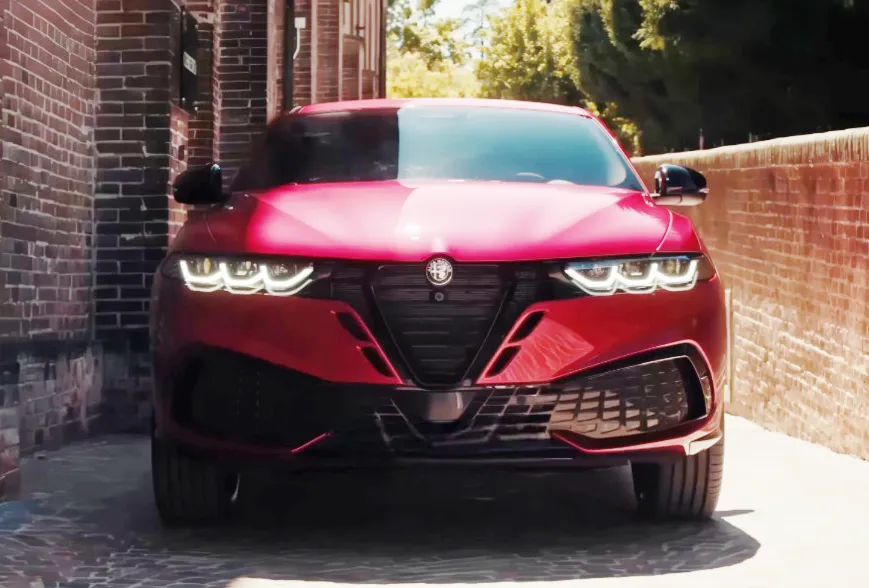 AlfaRomeoJuniorIbrida