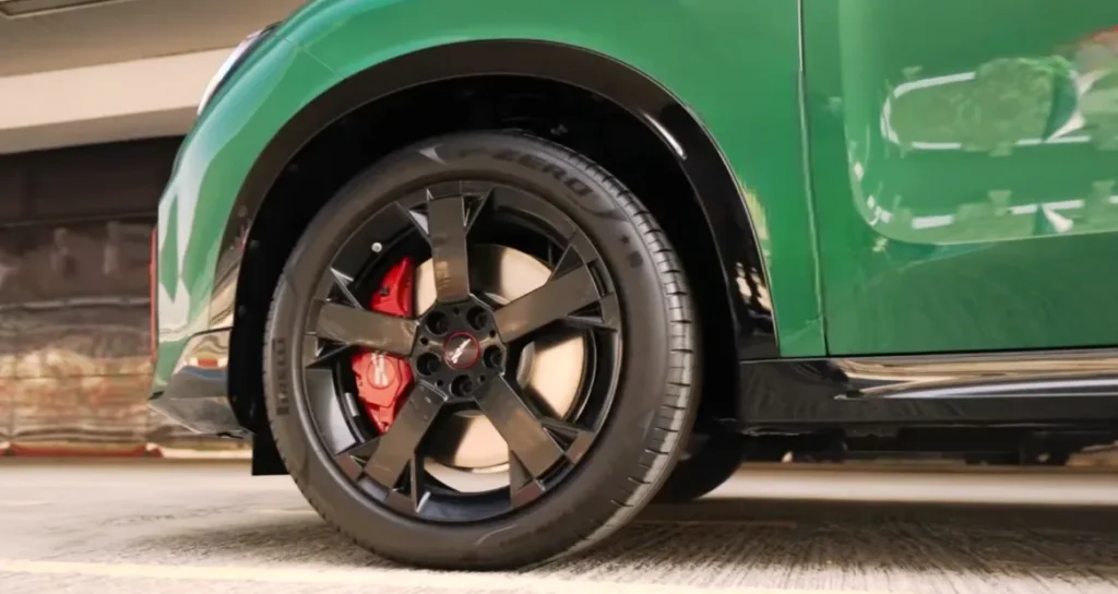 MINICountrymanJCWALL4