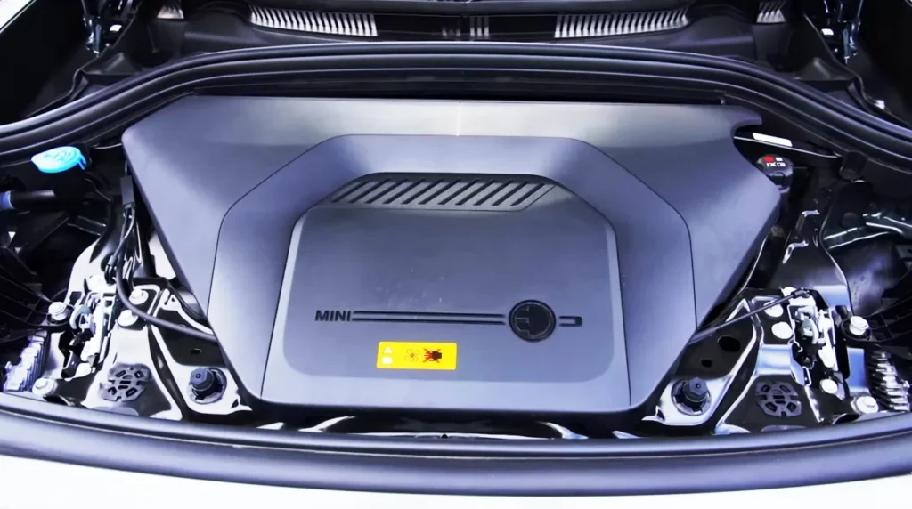 MINICountrymanJCWALL4