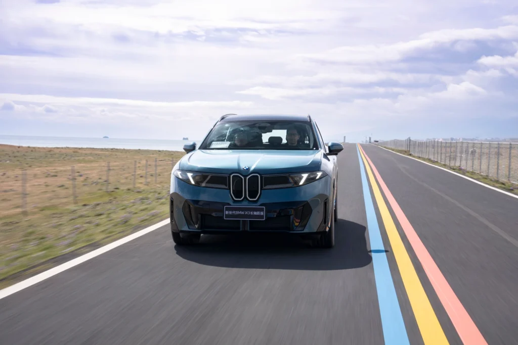 BMW iX3